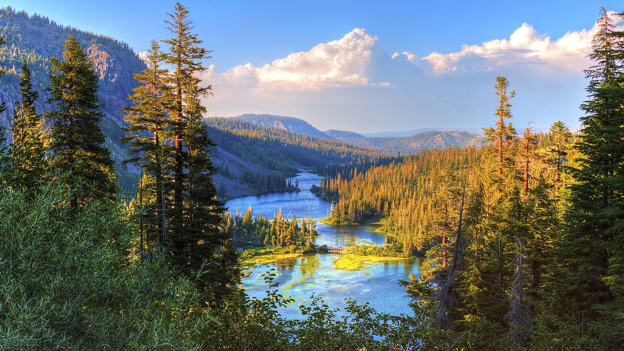 River, beautiful wallpaper, free background — Discover Weekly Football Stories Across Major Leagues