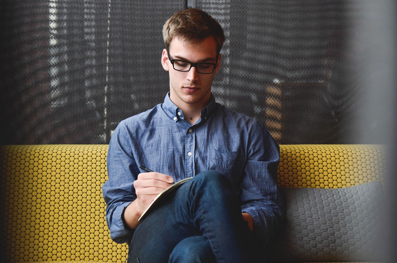 Entrepreneur, start-up, man — Horizon scan for sustainability reporting in 2026