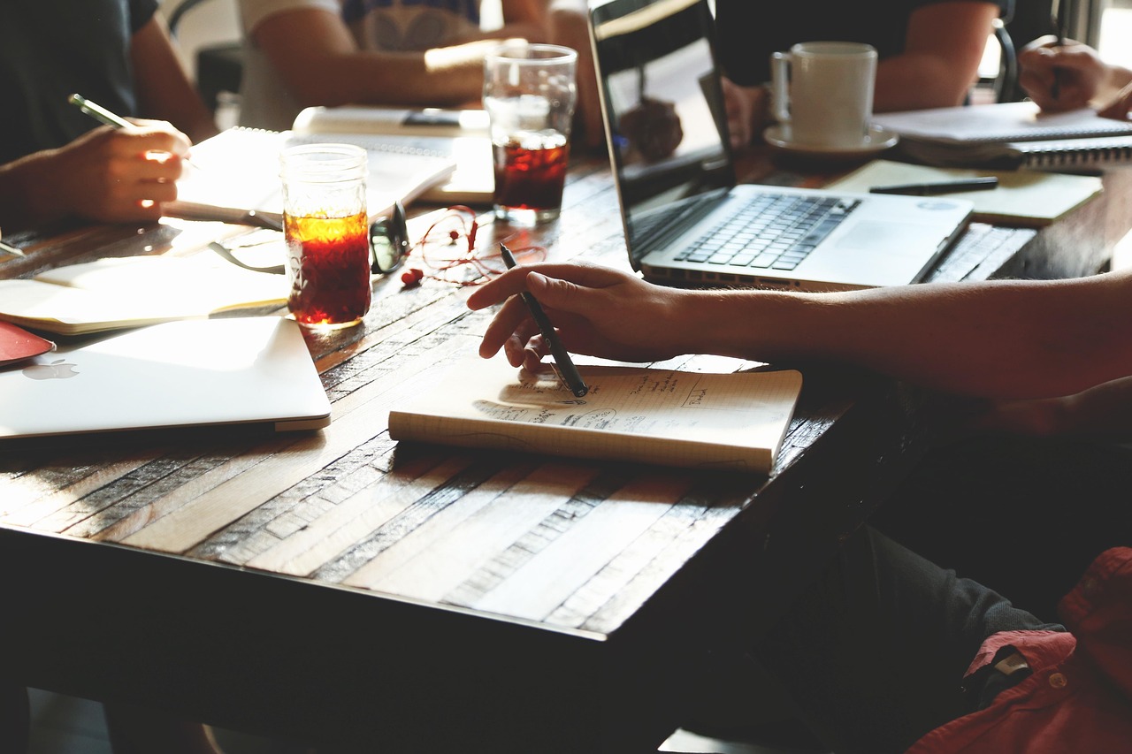 Startup, start-up, people — How to Get the Best Gift Bags Inexpensively?