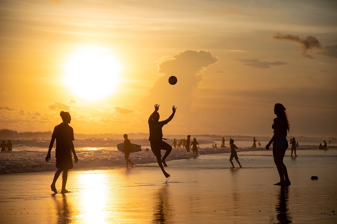 Sunset, volleyball, beach — How unionrayo Delivers Timely and Accurate Team News
