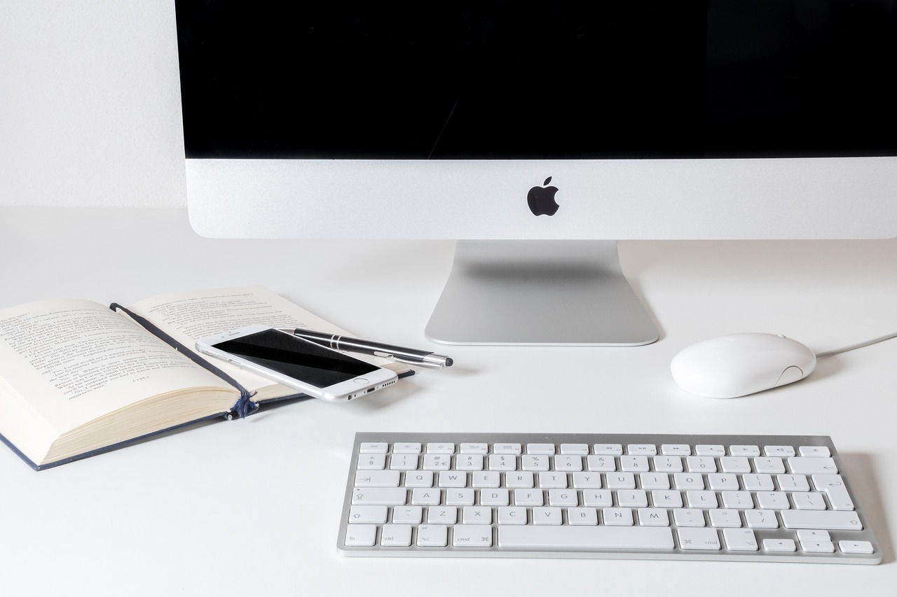 Work, computer, apple — Multifunctional Kitchen Equipment: Enjoy The Advantages Of Having All In One