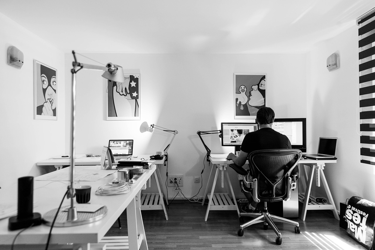 Office, work, desk — Optimize your e-commerce website to improve your ranking