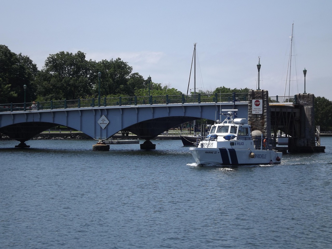 Boat, ship, sailing — Points to consider to avoid falling prey to fake investors