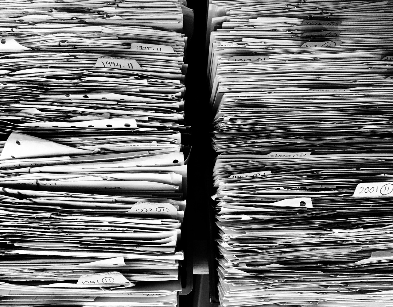 Files, paper, office — Using Payroll Outsourcing for Strategic Advantage